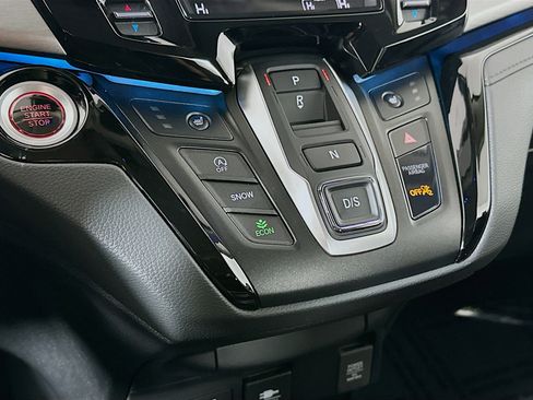 New 2026 Honda Odyssey Touring image 17