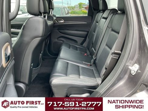 Used 2017 Jeep Grand Cherokee Limited AWD/4WD image 12