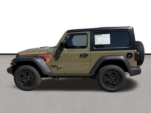 Used 2025 Jeep Wrangler Sport AWD/4WD image 8