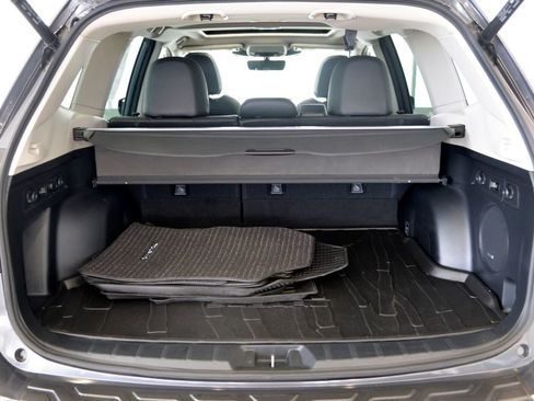 Used 2023 Subaru Forester Touring image 29