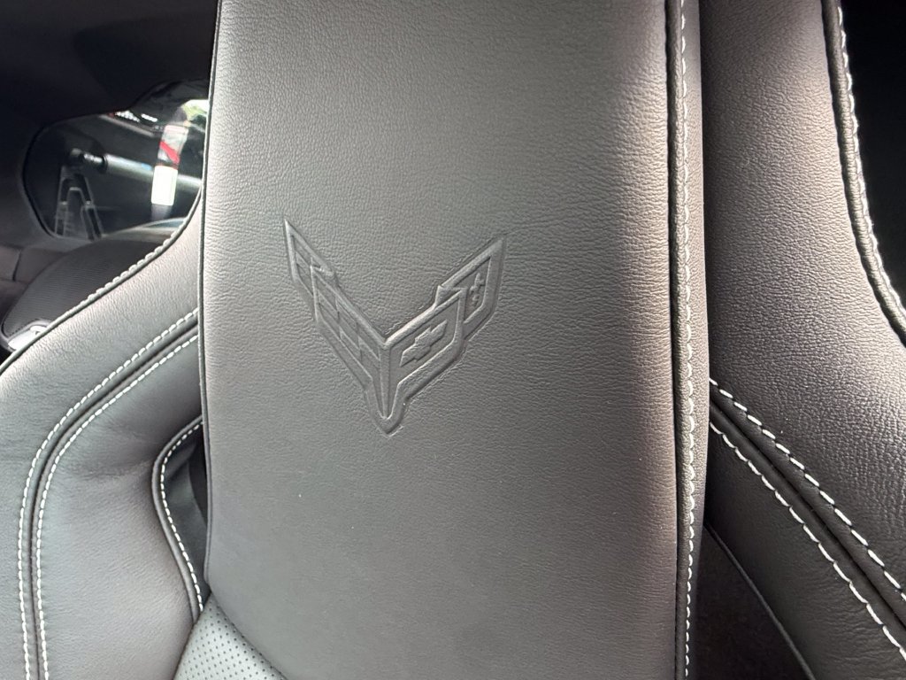 New 2025 Chevrolet Corvette E-Ray w/ Battery Protection Package AWD/4WD image 4