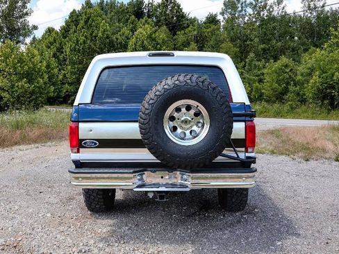 Used 1994 Ford Bronco XLT AWD/4WD image 5