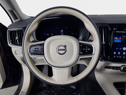 Used 2023 Volvo S90 B6 Plus AWD/4WD image 13