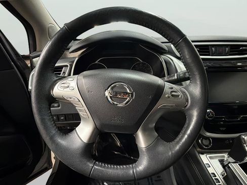 Used 2018 Nissan Murano Platinum image 11