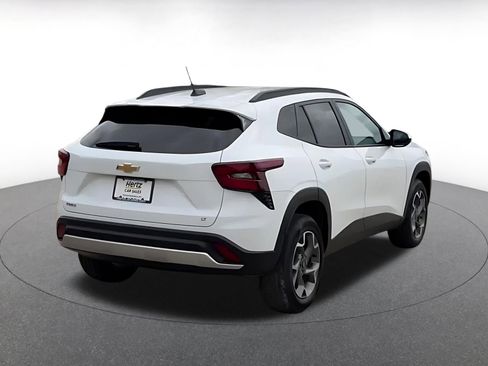 Used 2025 Chevrolet Trax LT image 14