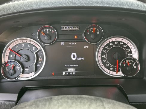 Used 2018 RAM 1500 Laramie image 22