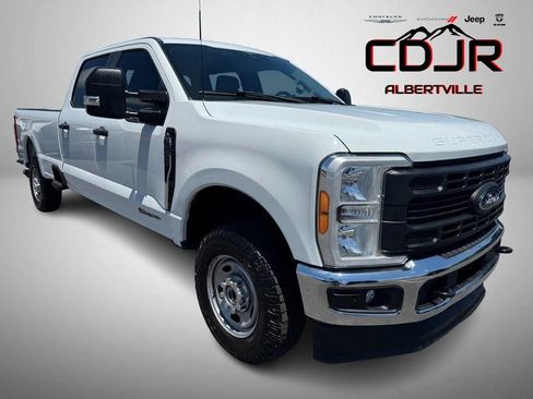 Used 2023 Ford F250 XL w/ XL Chrome Package AWD/4WD image 1
