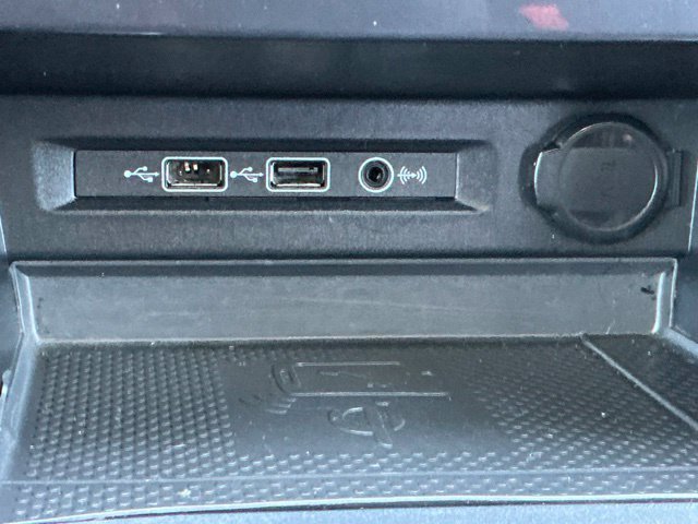 Used 2020 Volkswagen Tiguan SE w/ Panoramic Sunroof Package AWD/4WD image 17