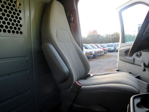Used 2011 Chevrolet Express 2500 2500 Cargo image 38