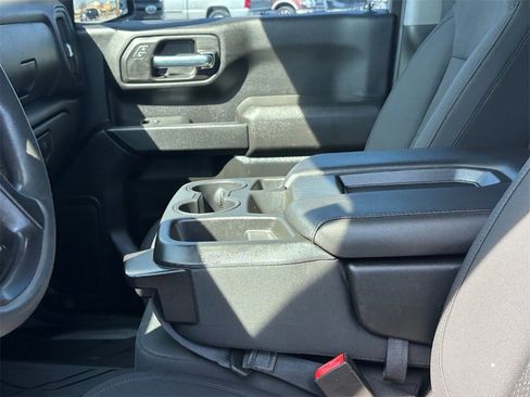 Used 2021 Chevrolet Silverado 1500 Custom image 9