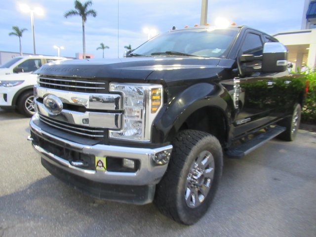 Used 2019 Ford F250 Lariat w/ Chrome Package AWD/4WD image 3