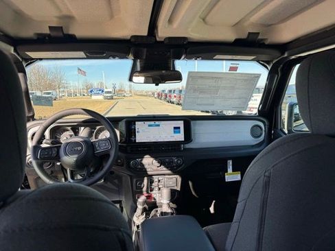 New 2026 Jeep Gladiator Sport AWD/4WD image 30