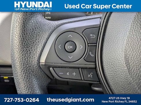 Used 2024 Toyota Corolla LE image 28