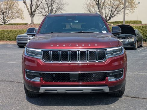 Used 2024 Jeep Wagoneer L Series II w/ Flexible Seating Group image 3