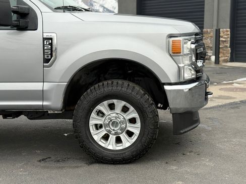 Used 2020 Ford F250 XLT image 4