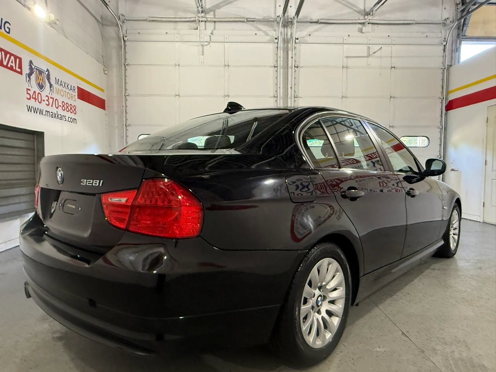 Used 2009 BMW 328i Sedan RWD image 7