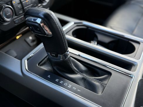 Used 2015 Ford F150 Lariat w/ Equipment Group 501A Mid image 27