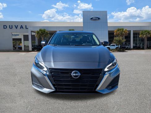 Used 2024 Nissan Altima 2.5 SV image 8