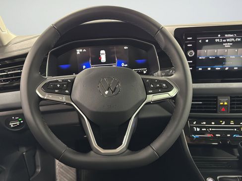 New 2026 Volkswagen Jetta SE image 34