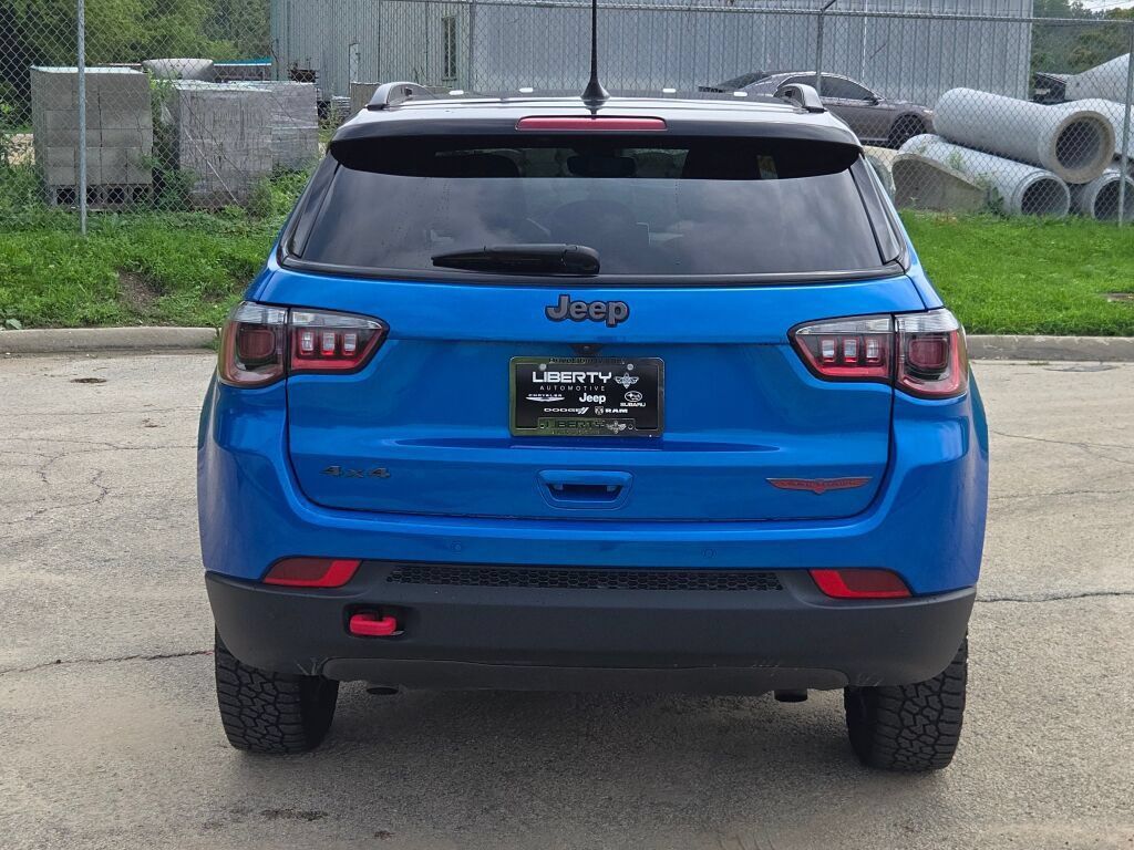 Certified 2025 Jeep Compass Trailhawk w/ Trailhawk Convenience Group AWD/4WD image 16