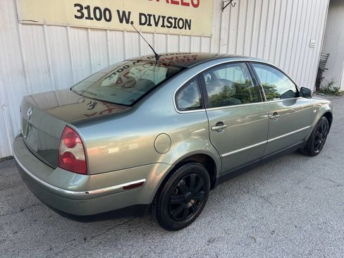 Used 2002 Volkswagen Passat GLS image 4