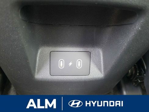 New 2025 Hyundai Tucson SE image 18