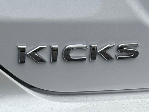 Certified 2024 Nissan Kicks SV FWD image 5