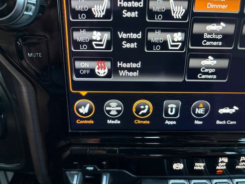 Used 2019 RAM 2500 Limited AWD/4WD image 23