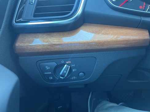 Used 2023 Audi Q5 2.0T Premium image 16