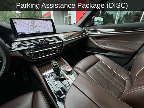 Used 2023 BMW M550i xDrive w/ Executive Package AWD/4WD image 7