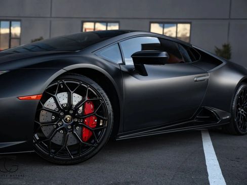 Used 2020 Lamborghini Huracan EVO AWD/4WD image 5