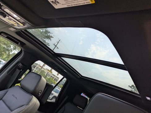New 2026 GMC Yukon Denali w/ Denali Reserve Package RWD image 26