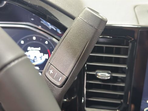 New 2025 GMC Sierra 2500 SLT w/ SLT Convenience Package image 30