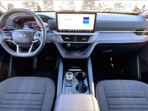 Used 2025 Ford Explorer ST-Line image 15