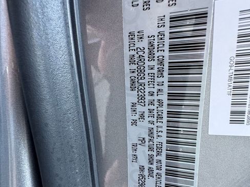 Used 2018 Dodge Grand Caravan SE w/ UConnect Hands-Free Group image 35