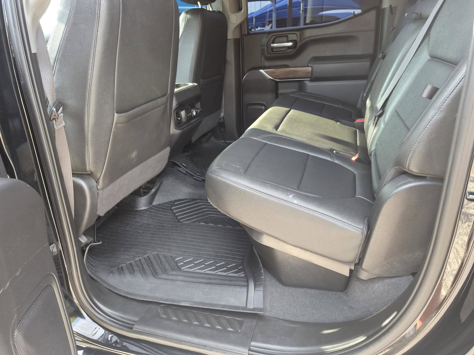 Used 2021 Chevrolet Silverado 1500 LT Trail Boss w/ LT Trail Boss Premium Package AWD/4WD image 3