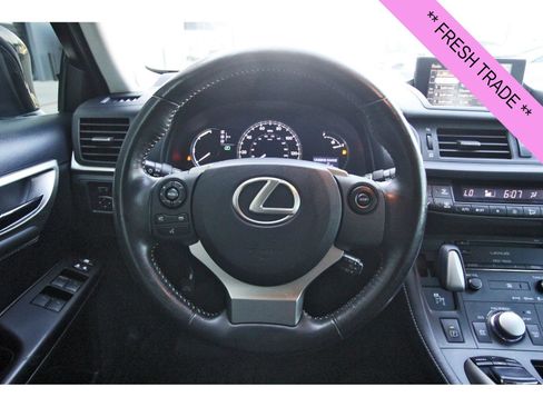 Used 2016 Lexus CT 200h w/ Navigation Package FWD image 15
