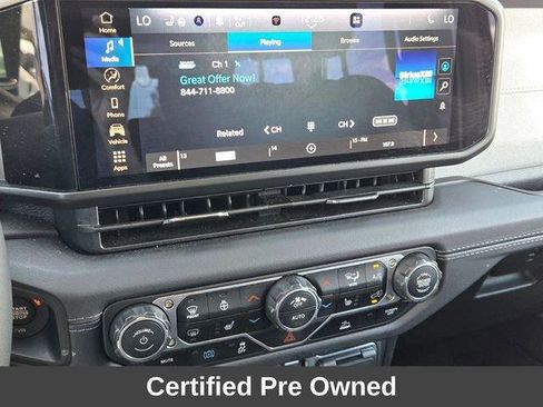 Used 2025 Jeep Wrangler Unlimited Sahara AWD/4WD image 26