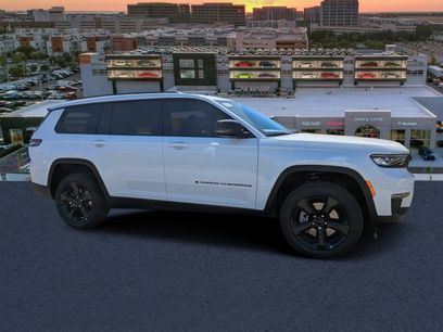 New 2025 Jeep Grand Cherokee L Limited w/ Black Appearance Package