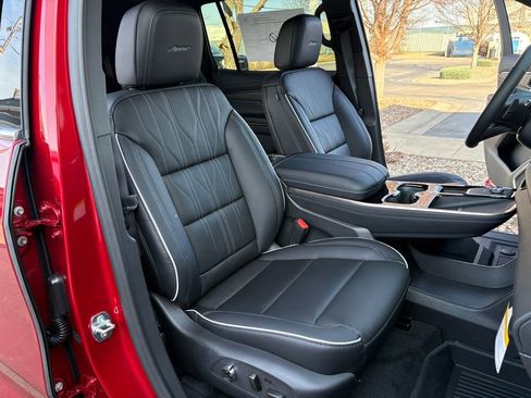 New 2026 Buick Enclave Avenir image 54