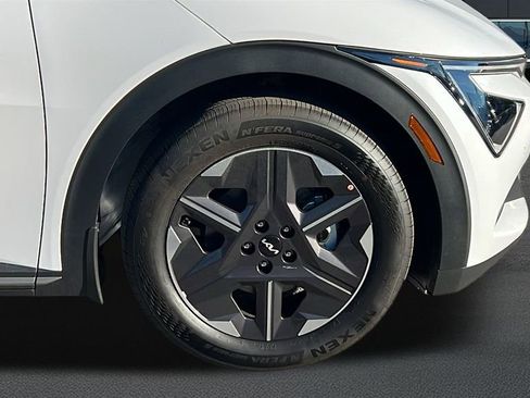 New 2025 Kia EV6 Light image 5