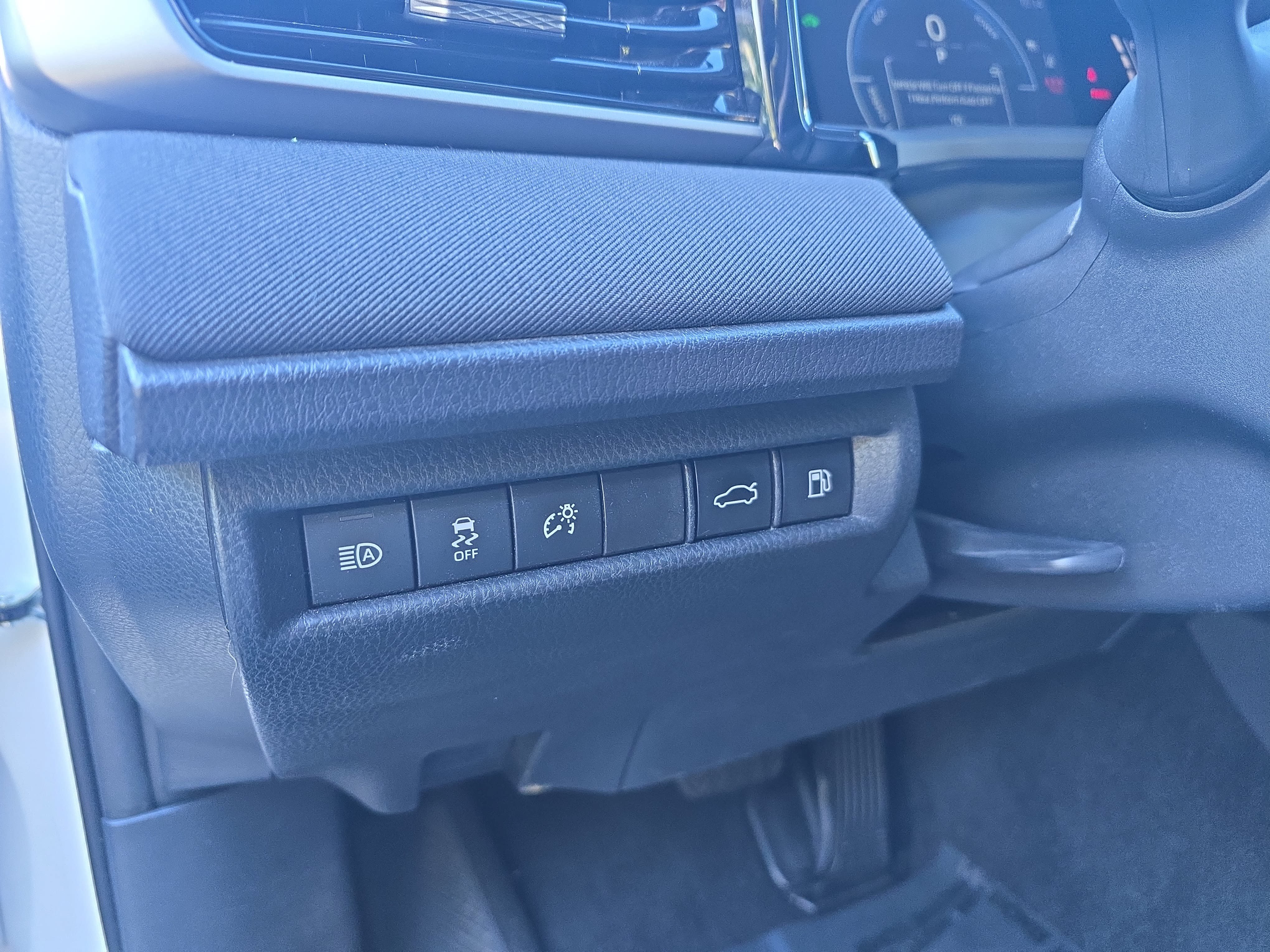 Used 2025 Toyota Camry LE FWD image 25