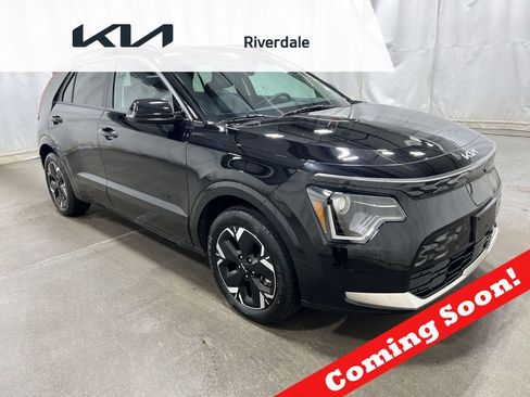 Used 2025 Kia Niro Wind w/ Wind Preserve Package FWD image 1