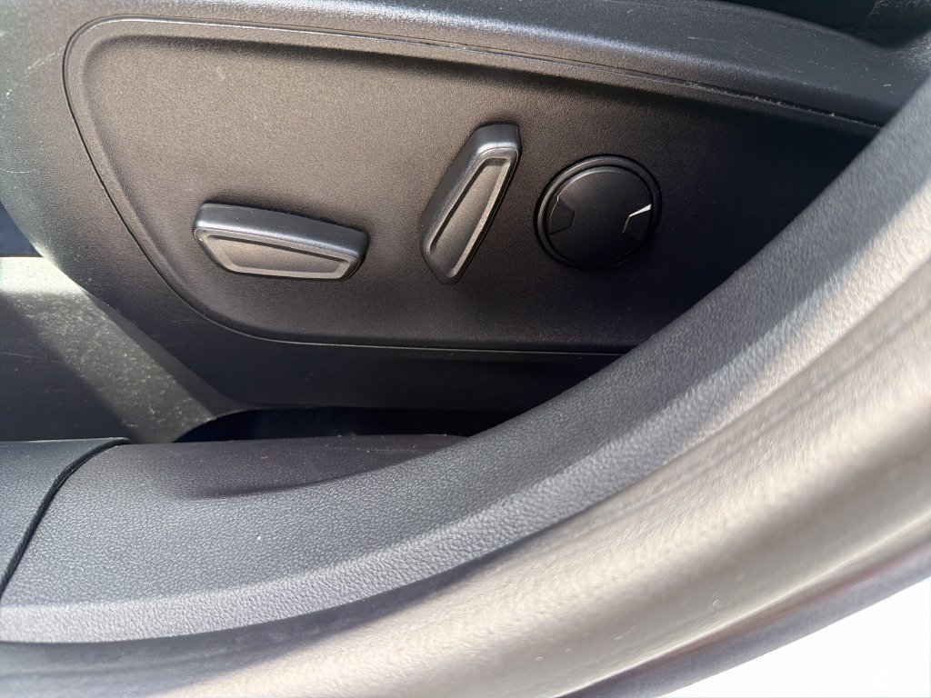 Used 2023 Ford Escape ST-Line w/ Tech Pack #1 AWD/4WD image 15