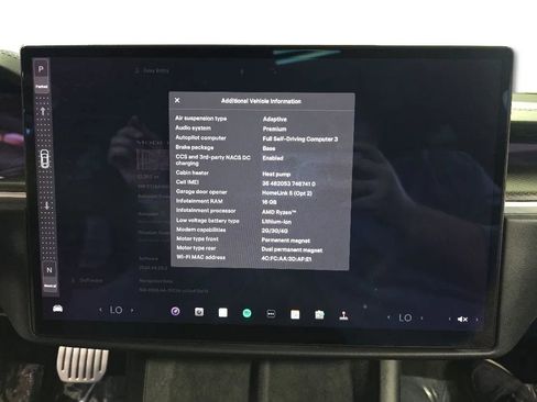 Used 2022 Tesla Model S Plaid image 30