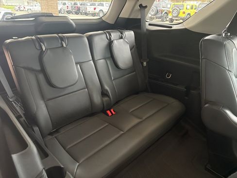 Certified 2025 Ford Explorer Active w/ Active Comfort Package image 24