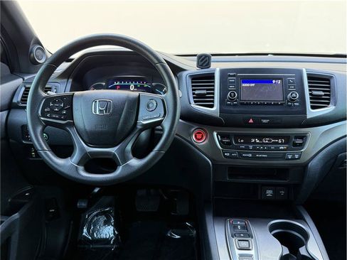 Used 2019 Honda Passport Sport image 17