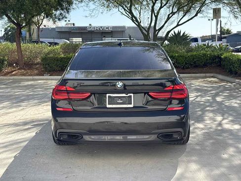 Used 2019 BMW 740i w/ M Sport Package RWD image 4