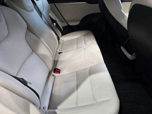 Used 2022 Tesla Model S AWD/4WD image 9