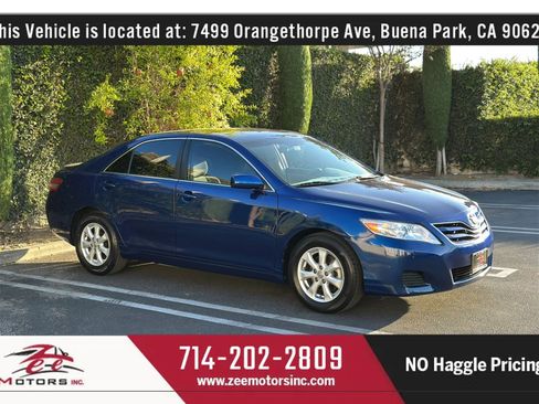 Used 2011 Toyota Camry LE w/ LE Extra-Value Pkg FWD image 4